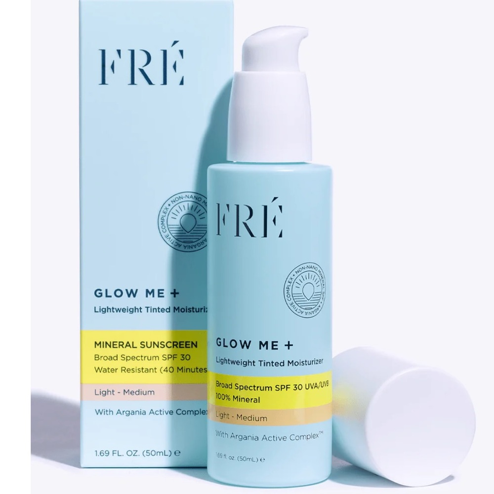 FRE GLOW ME -Tinted Moisturizer Light/Med